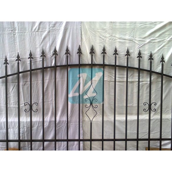 Kovácsoltvas  kerítés Székesfehérvár