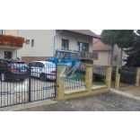 Kovácsoltvas kerítés köz elem, festett