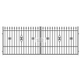 Kovácsoltvas jellegű kétszárnyú nagykapu, festett